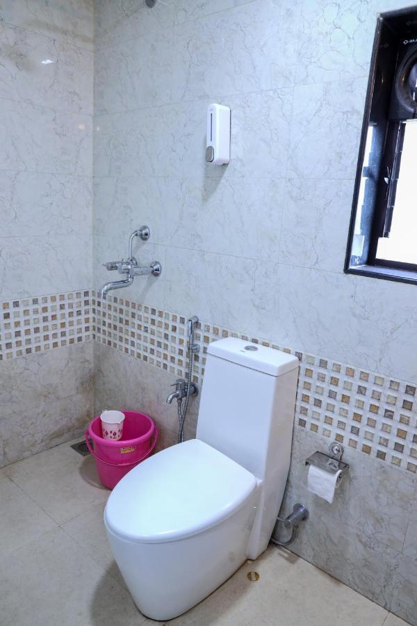 Surya Kiran Miramar Bed and Breakfast Panaji Eksteriør billede