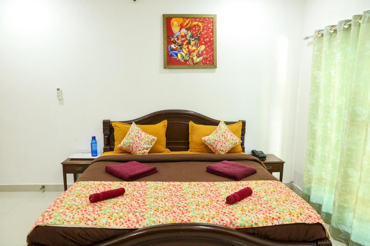 Surya Kiran Miramar Bed and Breakfast Panaji Eksteriør billede