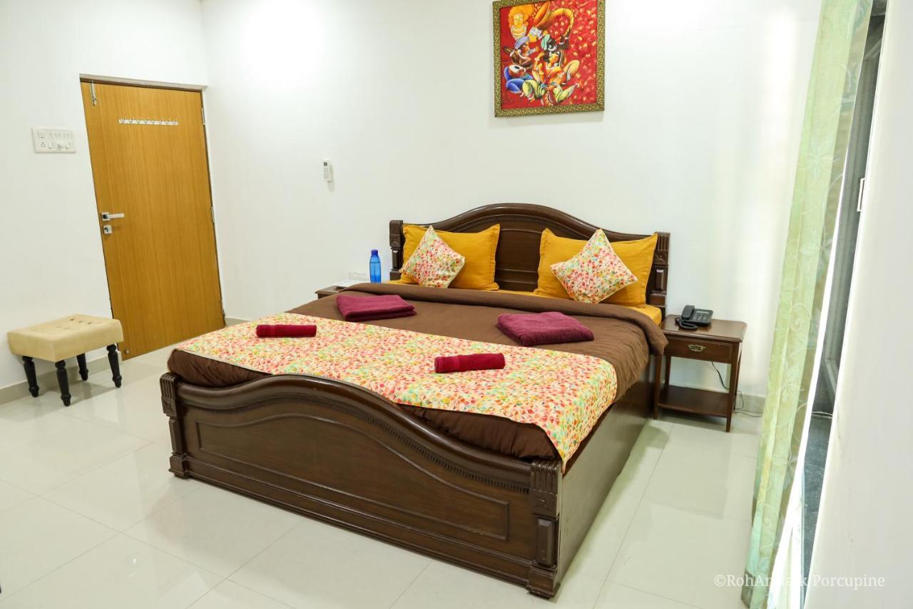 Surya Kiran Miramar Bed and Breakfast Panaji Eksteriør billede