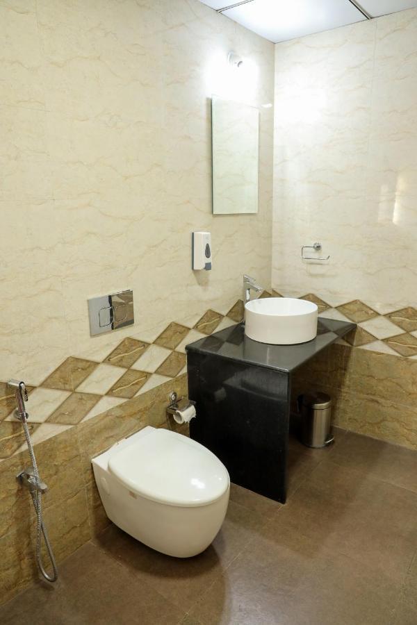 Surya Kiran Miramar Bed and Breakfast Panaji Eksteriør billede