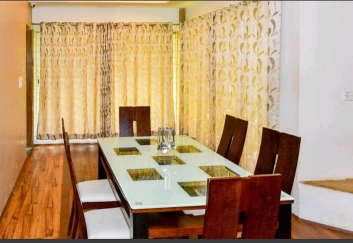 Surya Kiran Miramar Bed and Breakfast Panaji Eksteriør billede