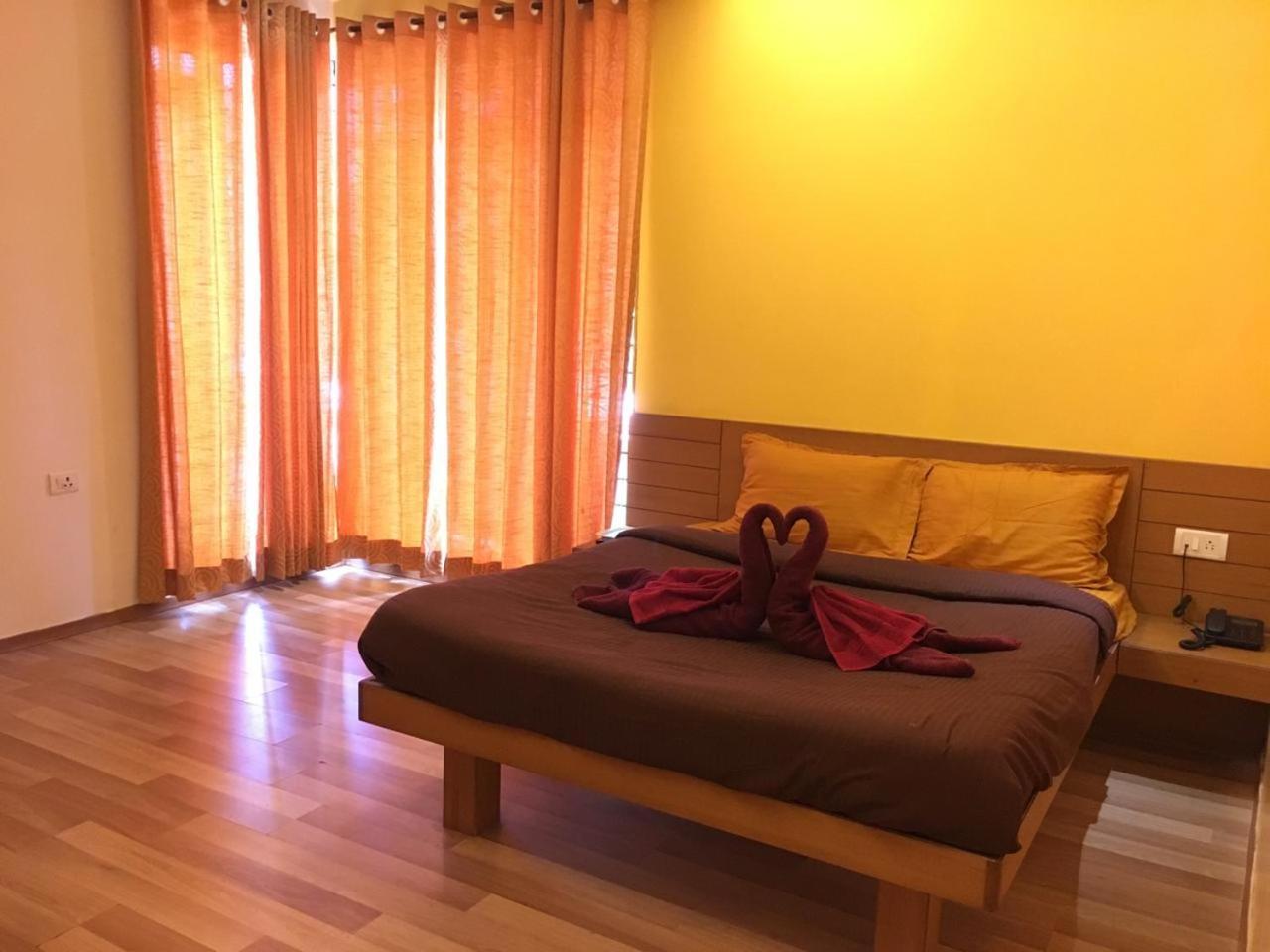 Surya Kiran Miramar Bed and Breakfast Panaji Eksteriør billede