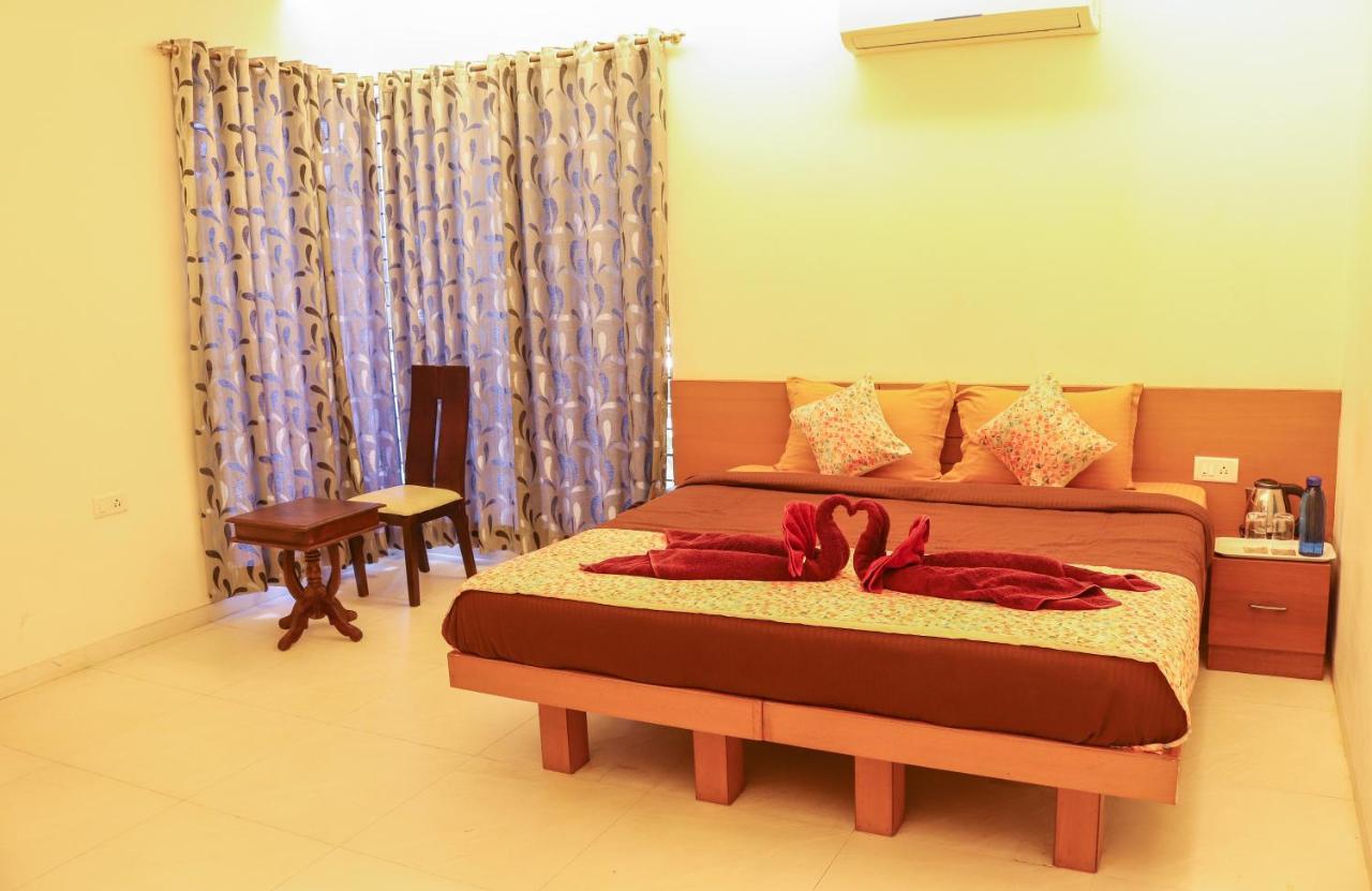 Surya Kiran Miramar Bed and Breakfast Panaji Eksteriør billede