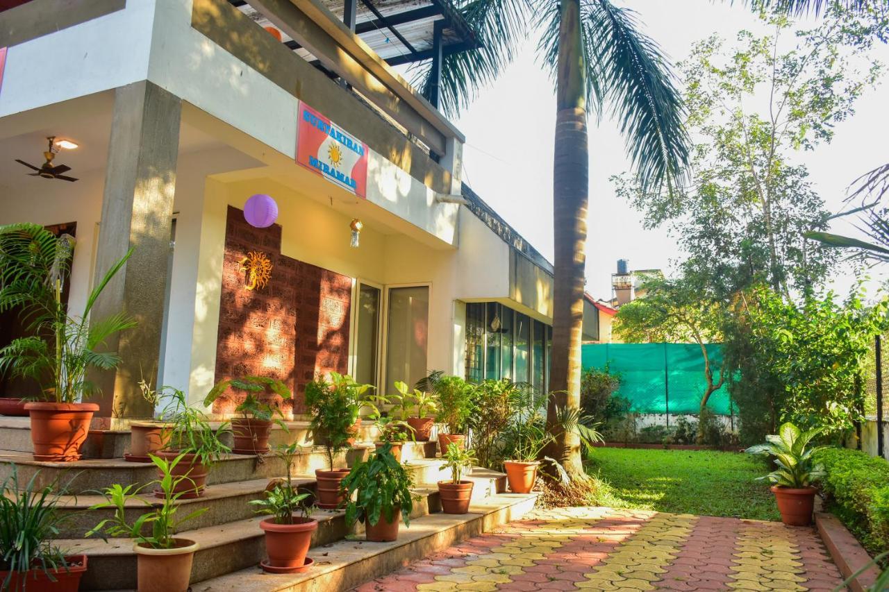 Surya Kiran Miramar Bed and Breakfast Panaji Eksteriør billede